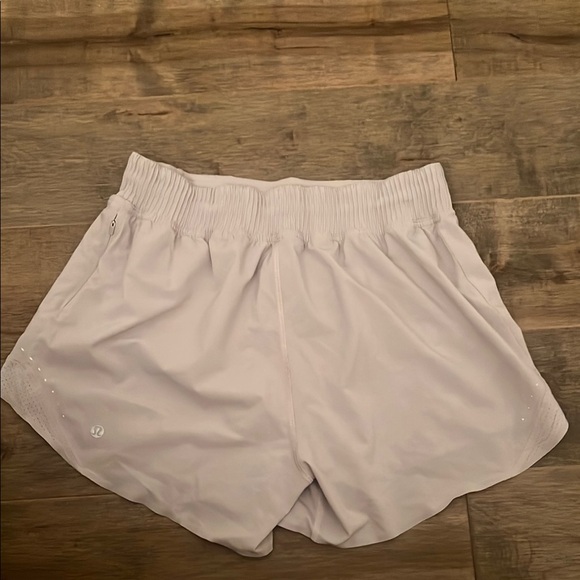 Light gray lululemon shorts - Picture 2 of 6